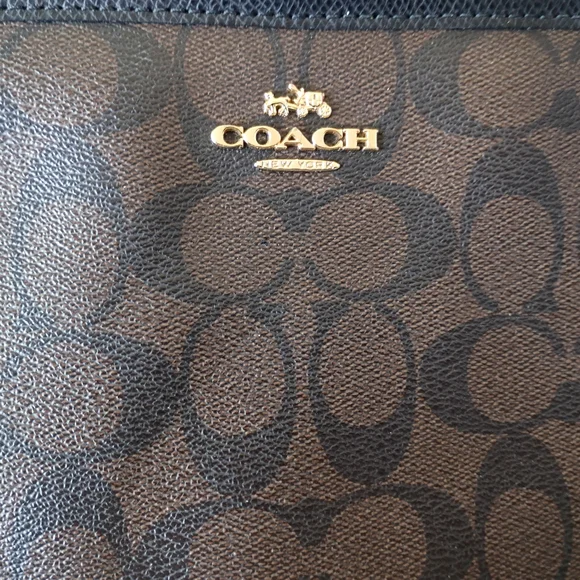 Coach Classic Brown& Black Crossbody Bag - Picture 3 of 7